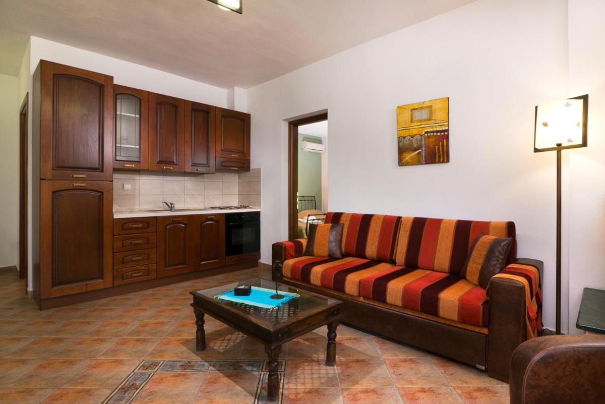 Menir Luxury Apartments Prínos Zewnętrze zdjęcie