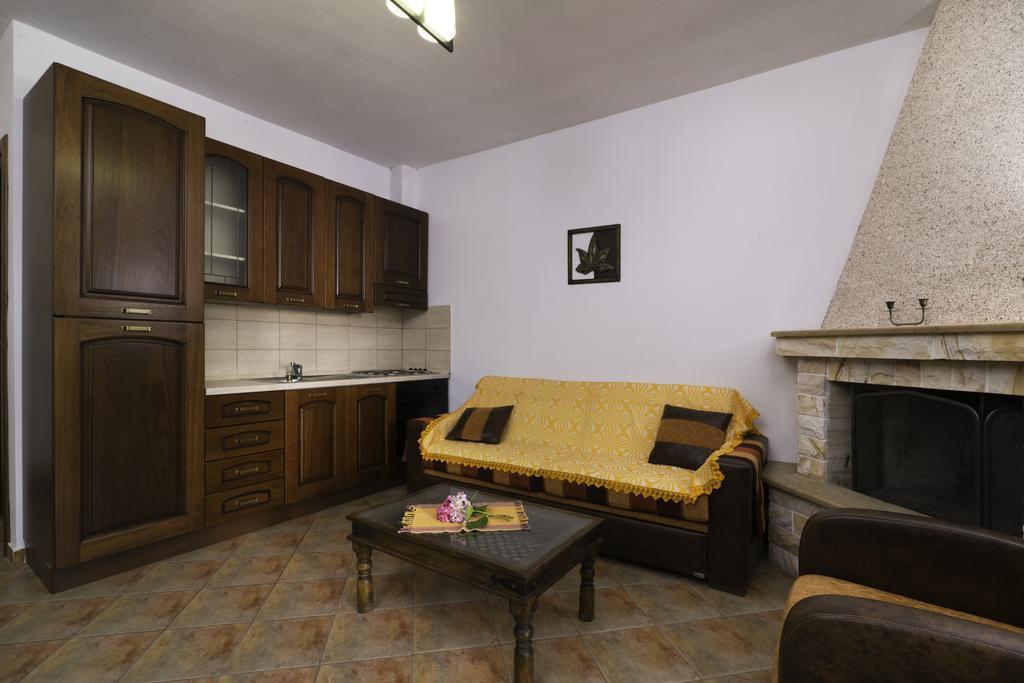 Menir Luxury Apartments Prínos Zewnętrze zdjęcie